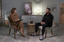 Júlia Pinheiro conversou com Tomás Santos durante uma saída precária