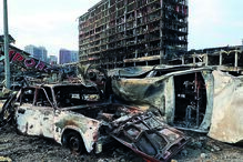 Cenários. Ataque a centro comercial de Kiev é uma das imagens da guerra na Ucrânia. Russos controlam entrada em Mariupol.