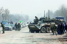 Cenários. Ataque a centro comercial de Kiev é uma das imagens da guerra na Ucrânia. Russos controlam entrada em Mariupol