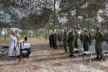 Gouveia e Melo reintegra capelão após polémica