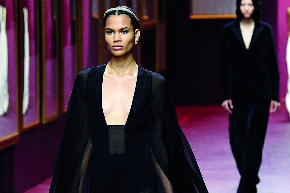 Propostas de alta costura das casas Dior, Rochas e Saint Laurent 