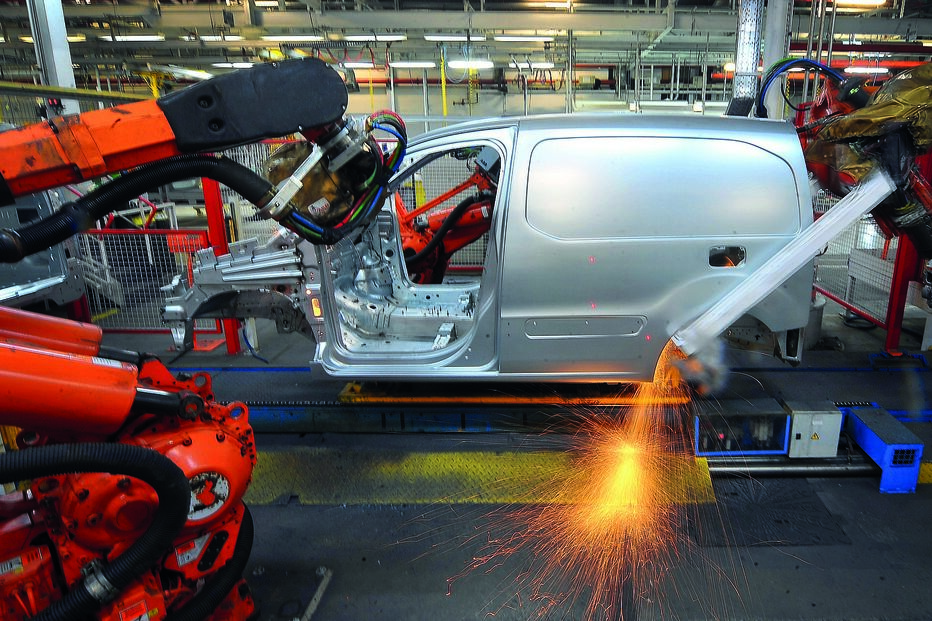 Principais fabricantes de veículos automóveis suspenderam a sua atividade na Rússia