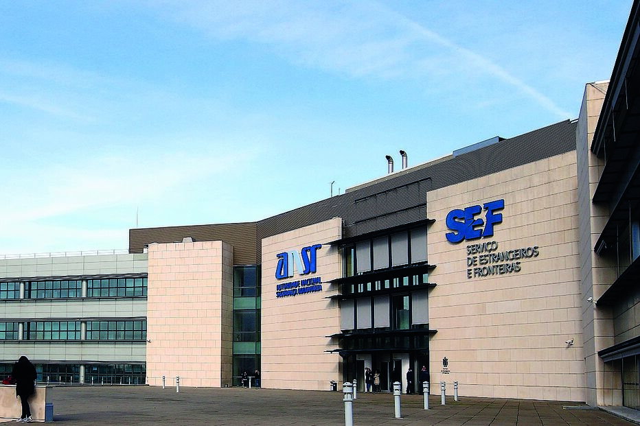 Serviço de Estrangeiros e Fronteiras (SEF)
