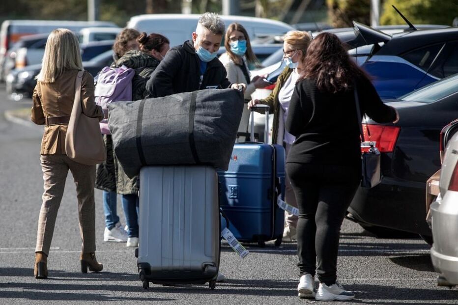Primeira família de refugiados ucranianos chegou a São Miguel