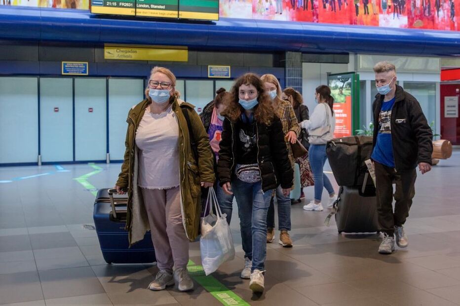 Primeira família de refugiados ucranianos chegou a São Miguel