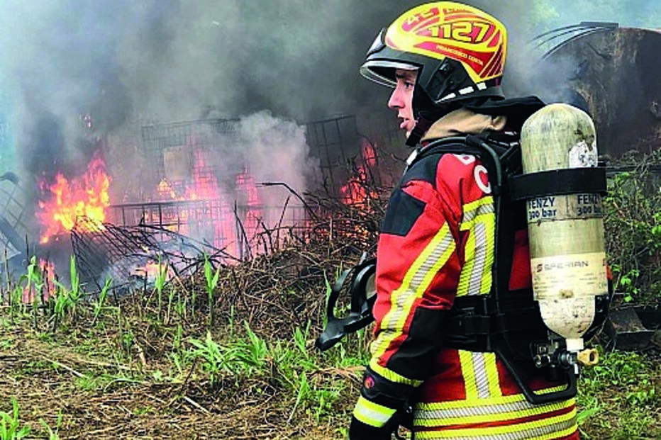 Operacionais apagaram fogo 