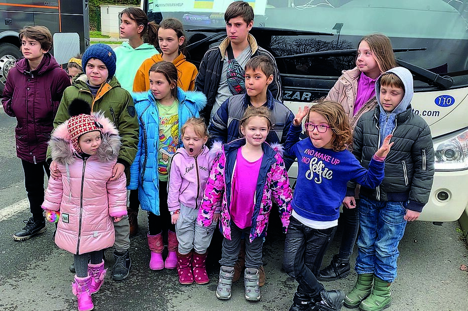 Algumas das crianças ucranianas que chegam este domingo a Santa Maria da Feira  