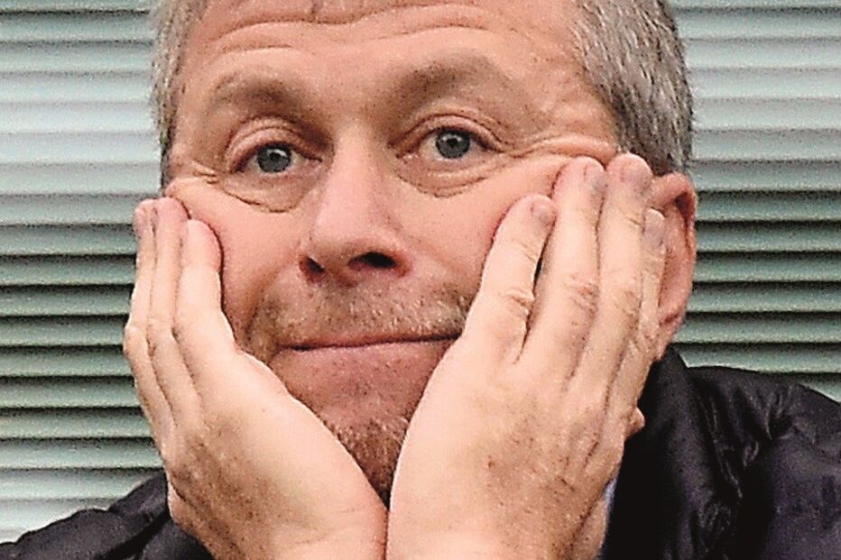 Roman Abramovich é alvo de sanções internacionais devido à proximidade a Vladimir Putin