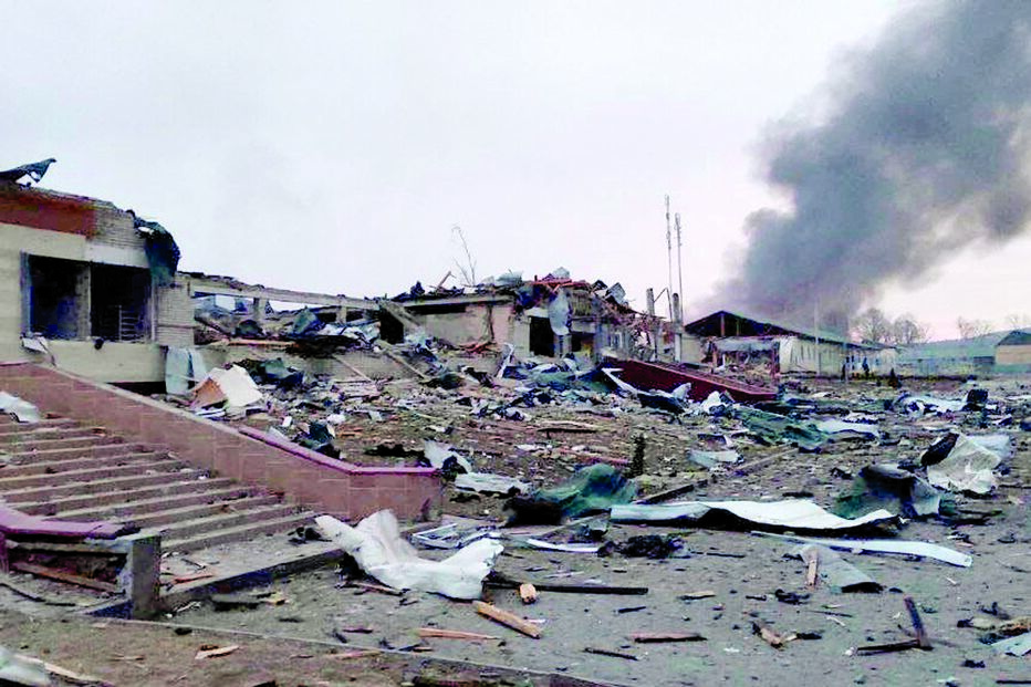 Base militar de Yavoriv fica a menos de 20 km da fronteira com a Polónia 