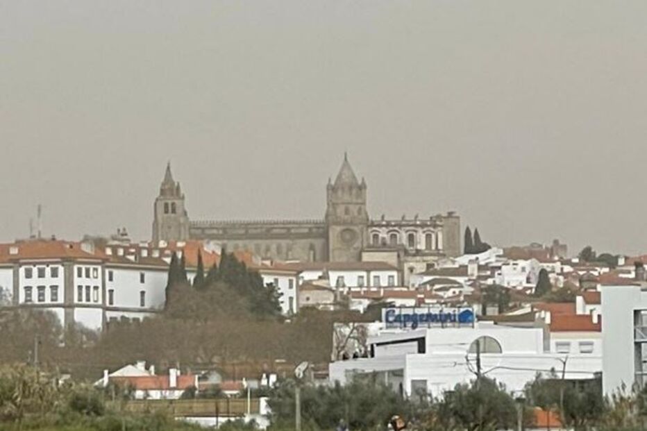 Partículas no ar em Évora ultrapassam em oito vezes limite recomendado para saúde