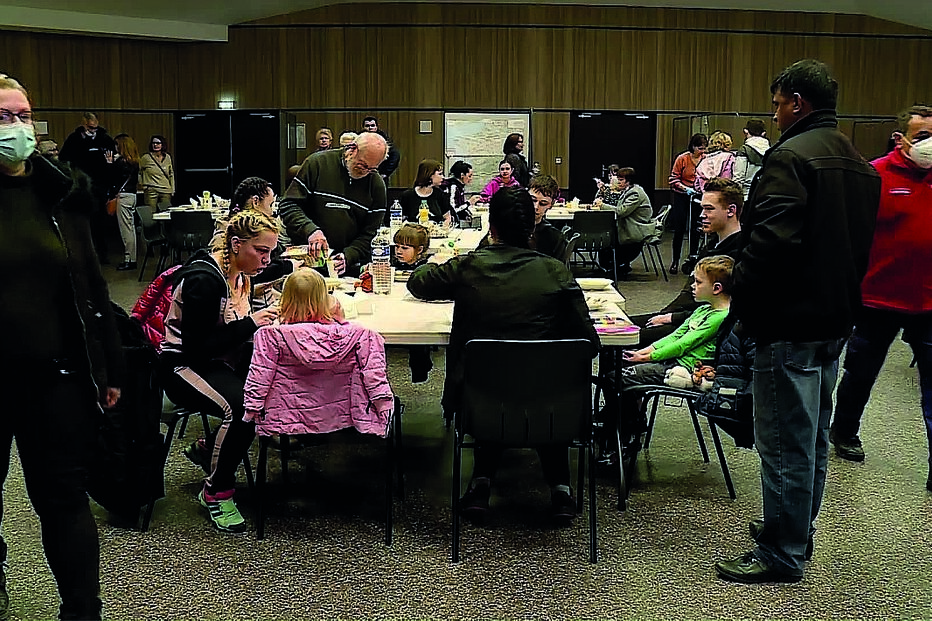 caravana humanitária, fuga à guerra, refugiados