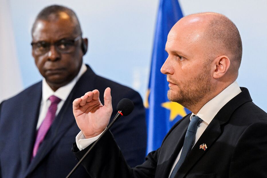 Eslováquia disponível para ceder mísseis antiaéreos S-300 a Kiev 