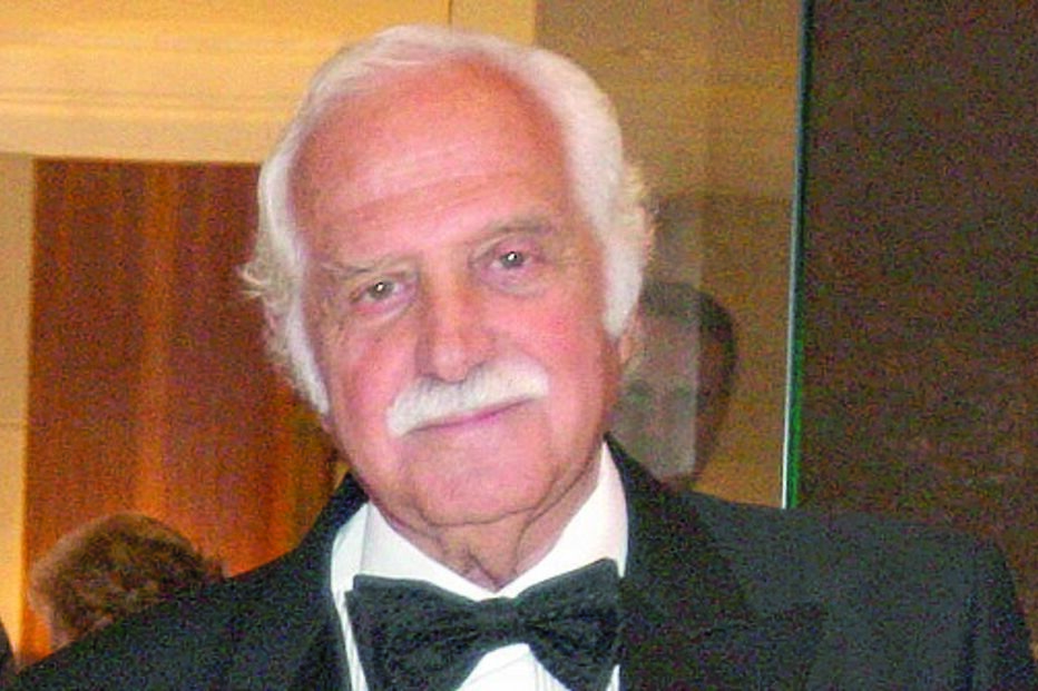 Álvaro Caneças