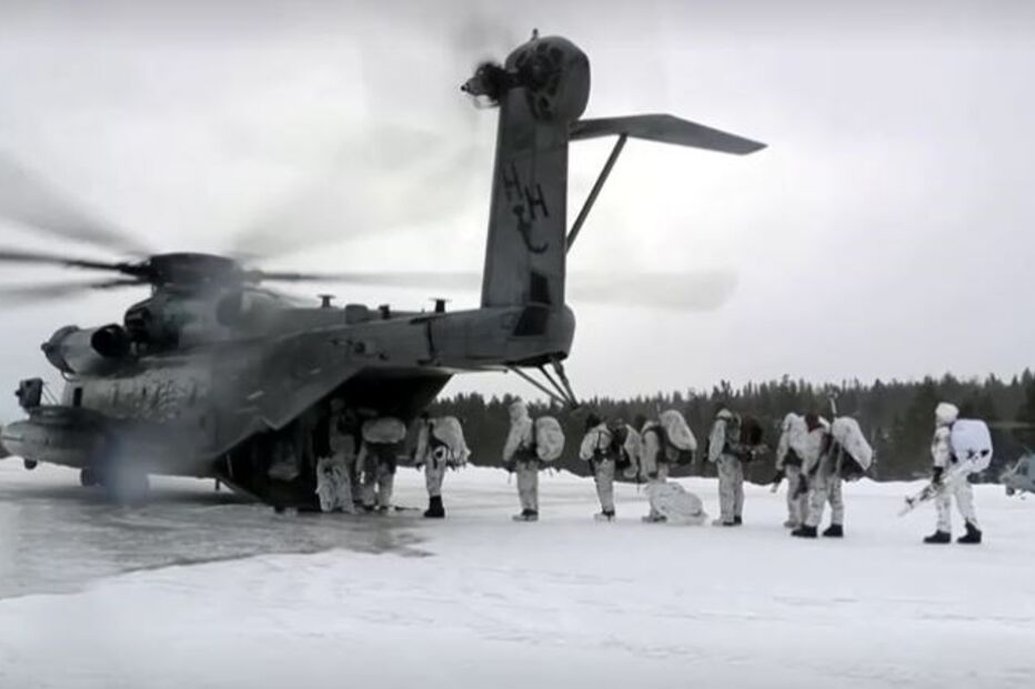 Avião militar norte-americano que participava em exercício da NATO cai na Noruega