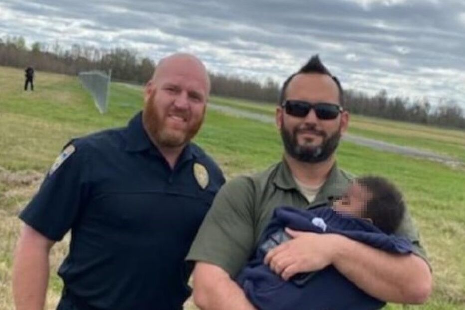 Bebé encontrado com vida nos EUA