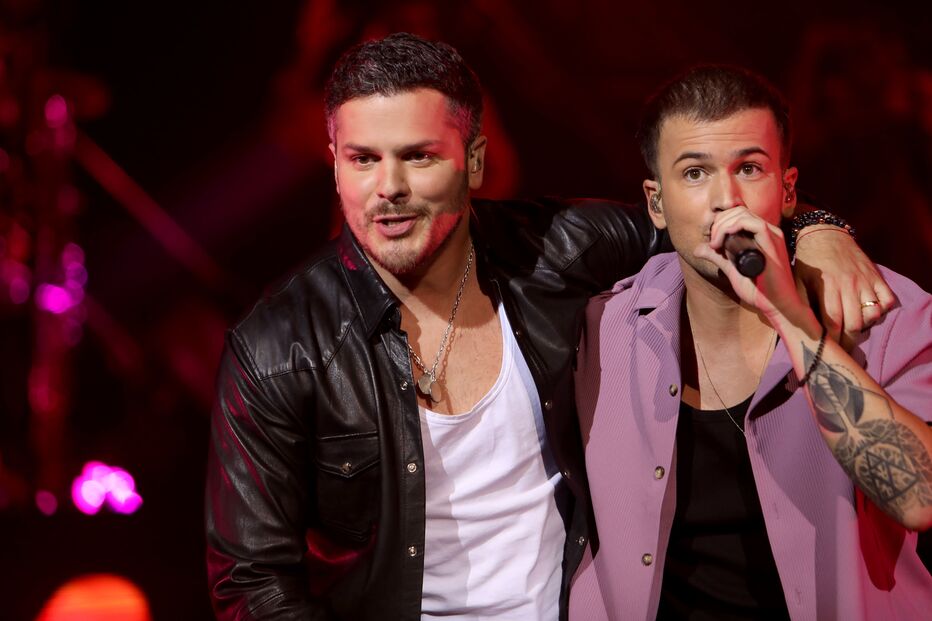 Mickael e David Carreira