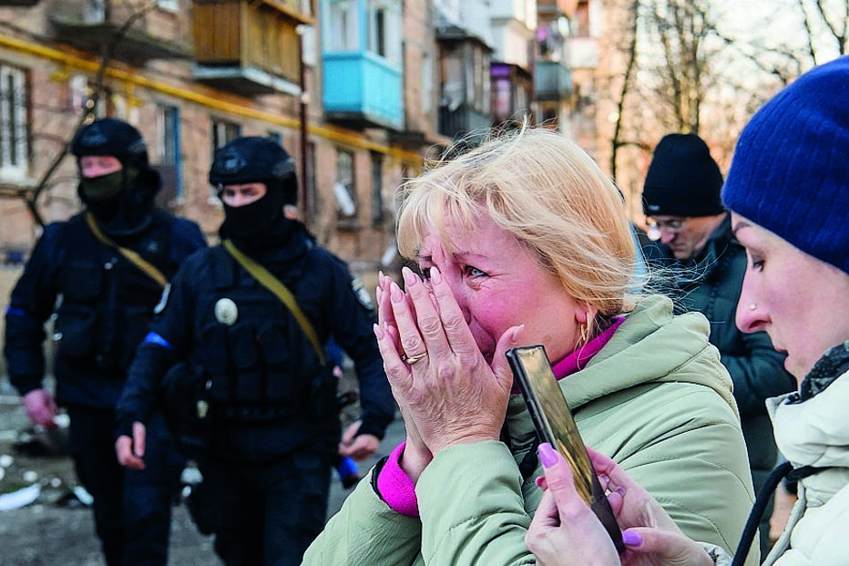 ucranianos, ucrânia, guerra, conflito, bombardeamentos