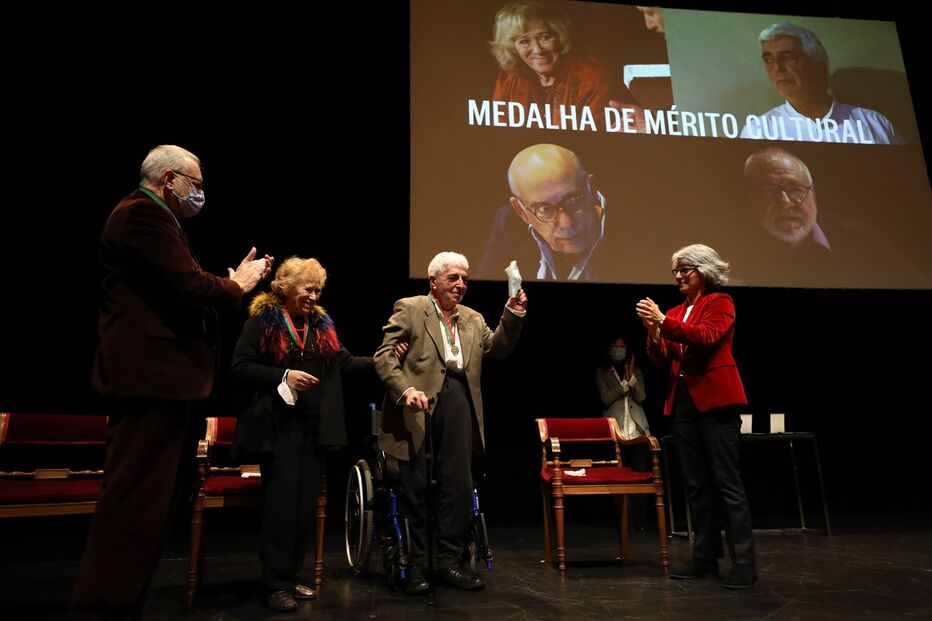 ministra da cultura, medalha de mérito, João Lourenço, Maria do Céu Guerra, Luís Miguel Cintra