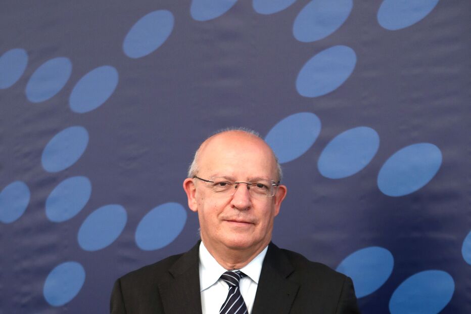 Santos Silva, Negócios Estrangeiros 