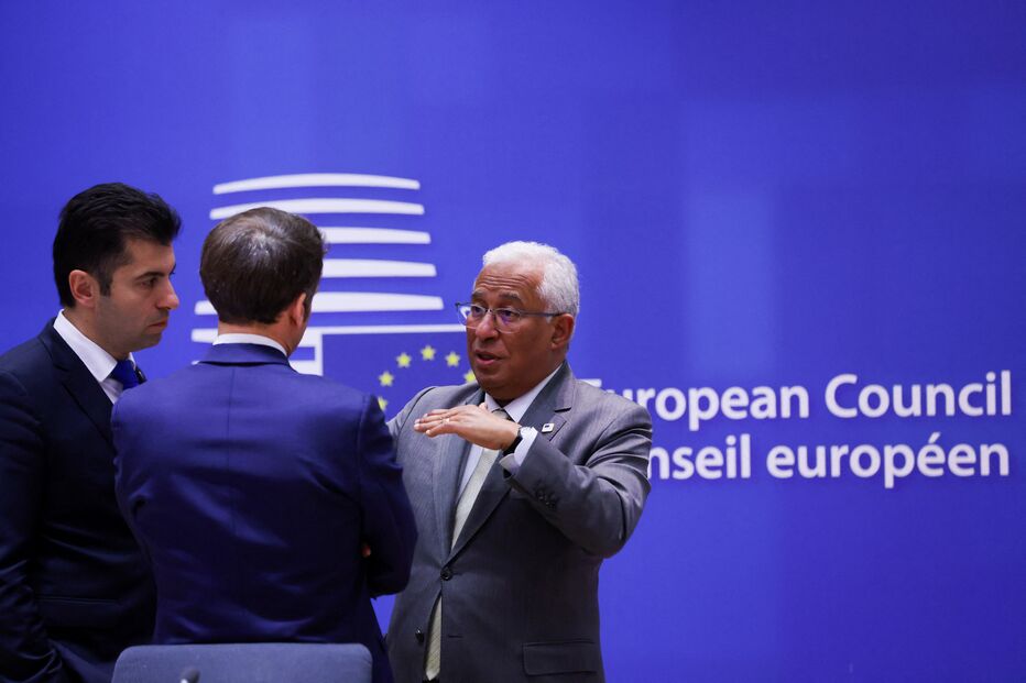 António Costa, Kiril Petkov, Emmanuel Macron