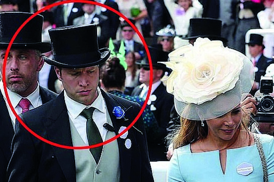 Russel Flowers e Haya