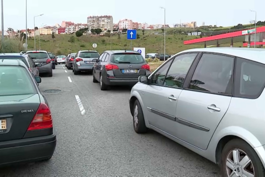 Gasóleo sobe e fica mais caro do que a gasolina