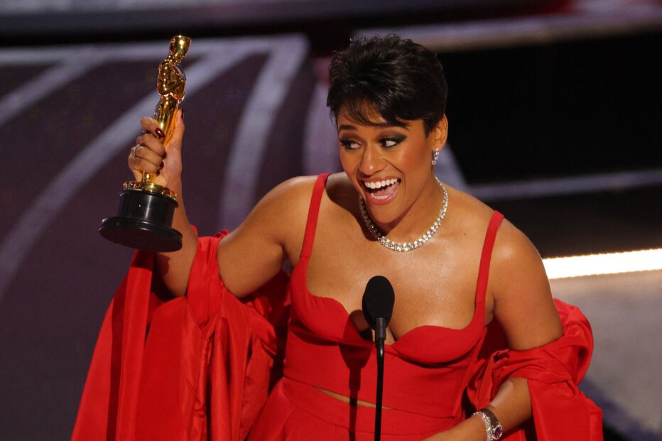 Ariana DeBose, vencedora do Óscar para Melhor Atriz Secundária