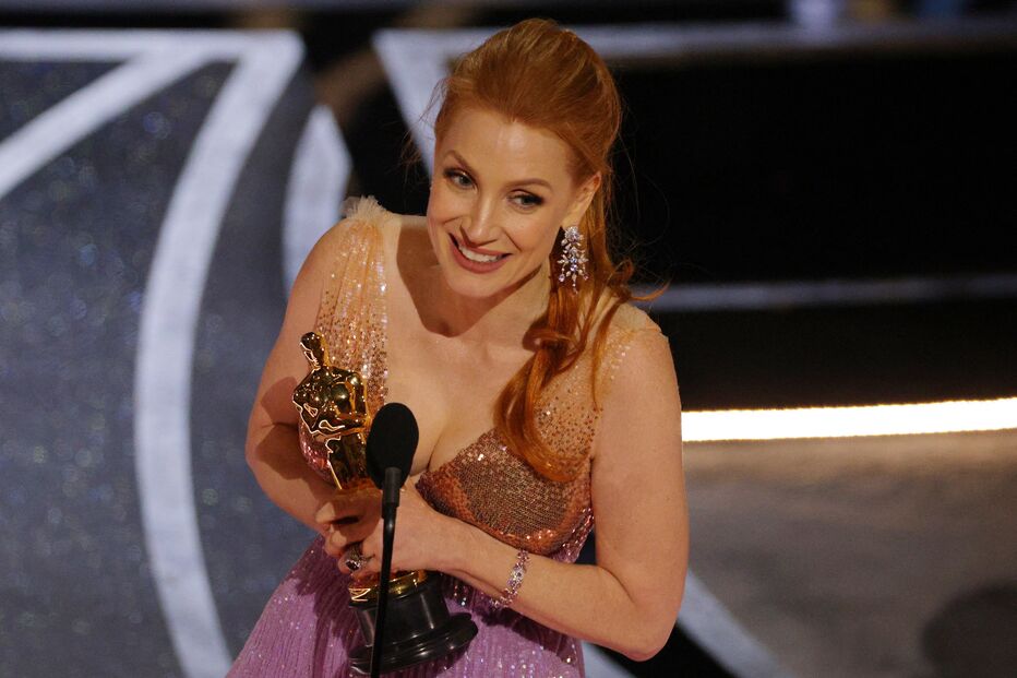 Jessica Chastain vence Óscar de melhor atriz