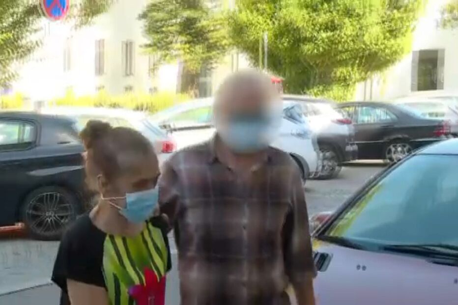 Mulher dá 85 facadas no marido e vai para a cama ver televisão