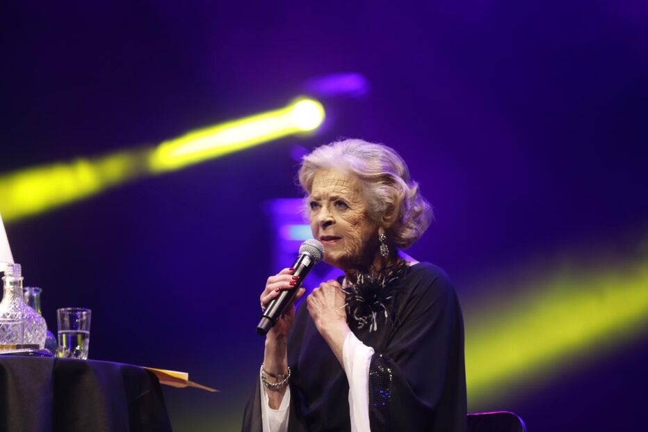 Simone de Oliveira despede-se dos palcos