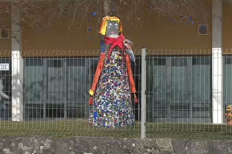 Menina de seis anos agredida a estalo pela professora 'por não saber ler'