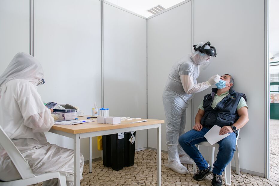 Covid-19, pandemia, infetados, restrições