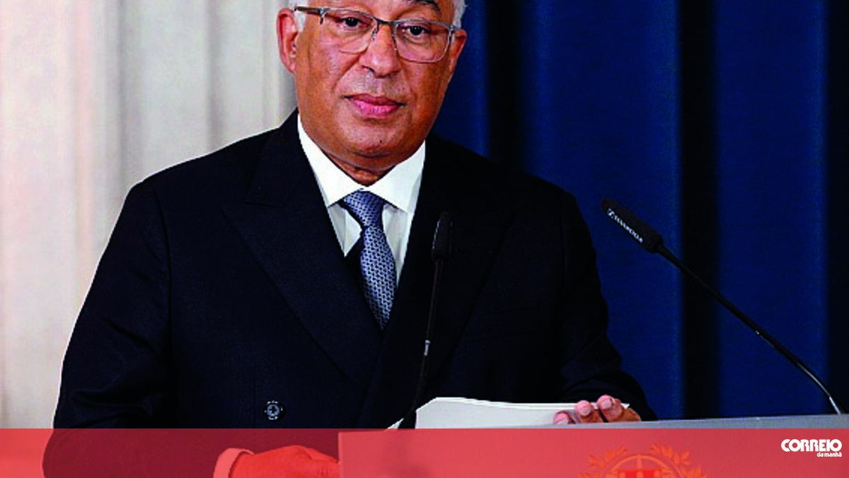 António Costa came to the PSD bench to greet Rui Río ahead of the State of the Union debate.