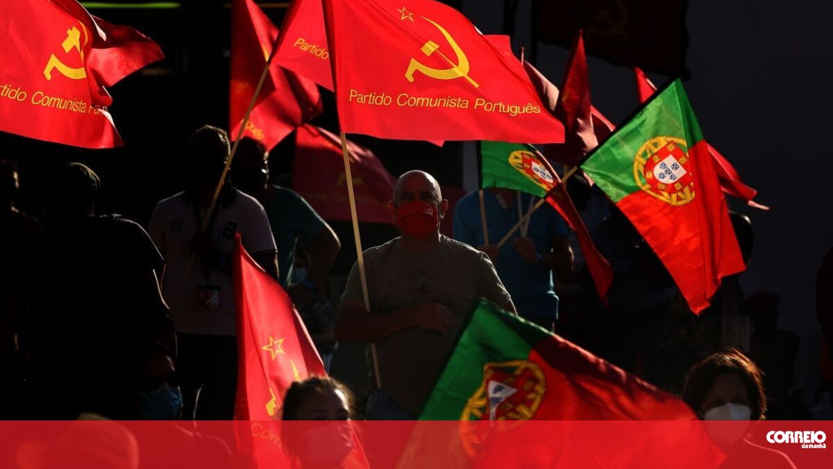 The PCP is calling on the government to go beyond “palliative measures” to combat the effects of inflation.