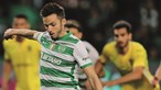 Sporting vence P. Ferreira e pressiona FC Porto líder