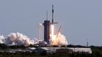SpaceX de Elon Musk lança para a Estação Espacial Internacional primeira equipa apenas com astronautas do setor privado