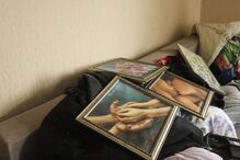 População de Borodyanka abandonou casas após início do conflito. Vive-se numa cidade fantasma