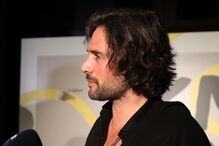 Ator surgiu com o seu ‘novo’ nariz na antestreia de um filme