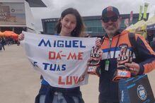 Imagem Fãs Luvas 43057213.jpg (13697103) (Milenium)