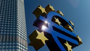Banco Central Europeu afirma que bancos russos enfrentam fortes desafios devido às sanções impostas à Rússia