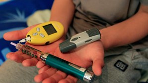 Crianças representam quase metade dos diabéticos em tratamento com bombas de insulina