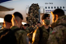 Militares portugueses partem para a Roménia para integrar missão da NATO