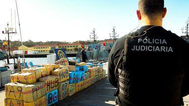 Apreendida em Albufeira lancha semi-rígida suspeita de ser usada para narcotráfico