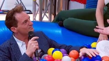 Jorge Guerreiro canta o êxito 