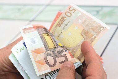 Casal fugiu três anos a penas de cadeia por burla de 13 milhões