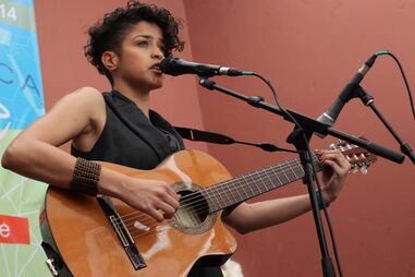 Aline Frazão é uma das artistas convidadas para esta primeira edição do Theia  