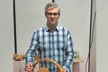 Quatro anos de prisão suspensa por crimes de abuso sexual e de pornografia de crianças a ex-presidente da Junta de Parambos