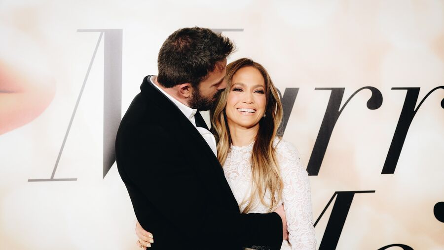 Jennifer Lopez exige sexo quatro vezes por semana para casar com Ben Affleck