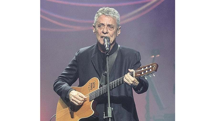 Chico Buarque, Prémio Camões em 2019, tem 77 anos 