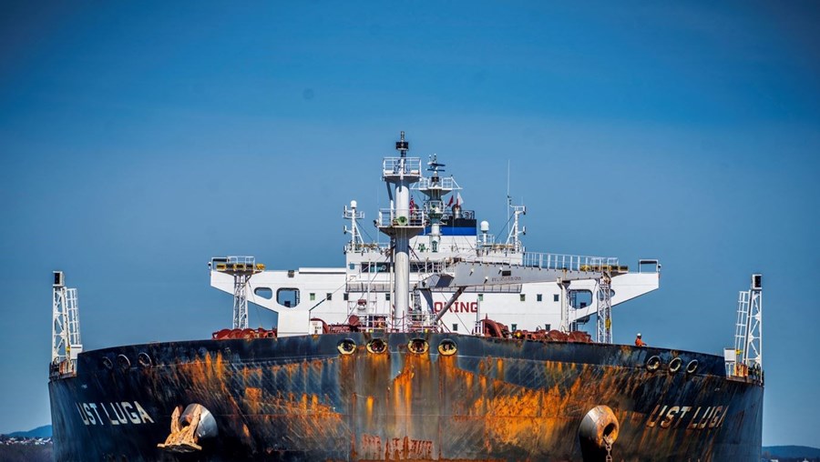 Greenpeace bloqueia a entrega de petróleo russo à Noruega